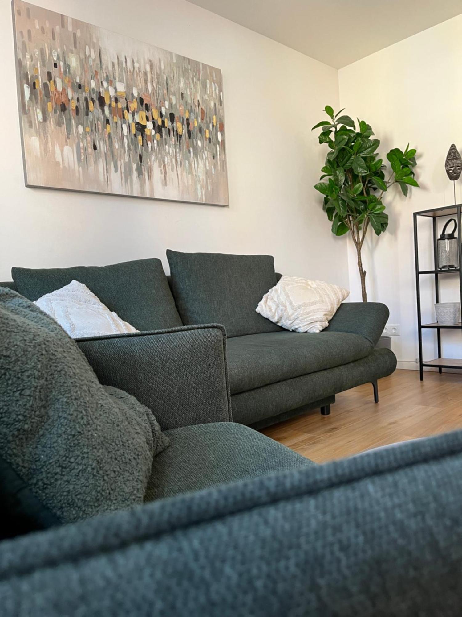 Traumhafte Business & Relax Wohnung Direkt Im Stadtkern Oettingens By Elation Homes Oettingen in Bayern Exterior foto